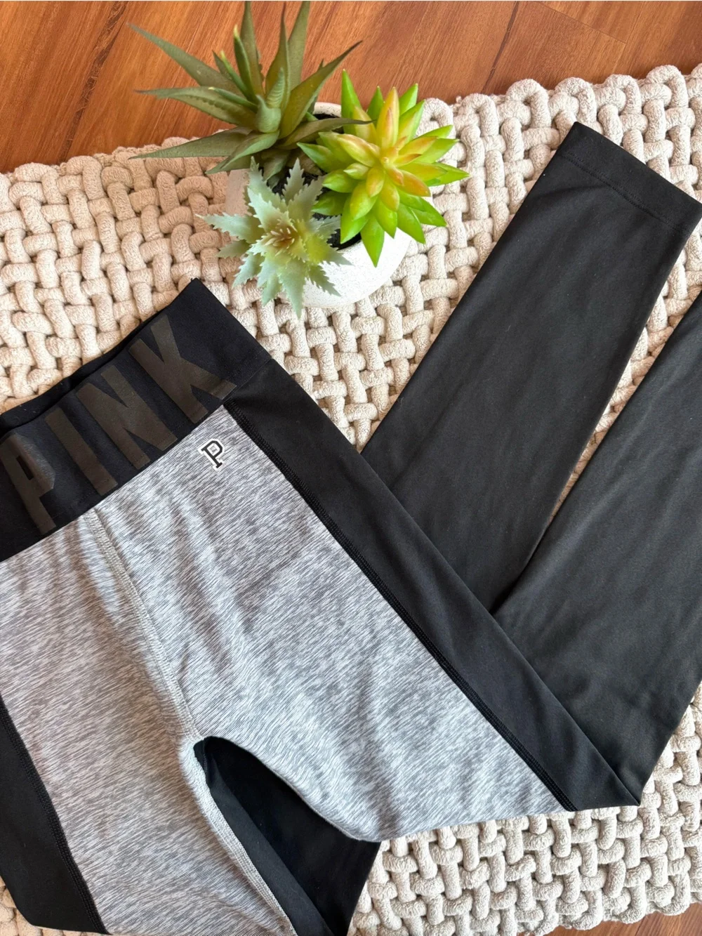 Victorias Secret | PINK Ultimate High Waist Leggings Black/Gray | X-Small